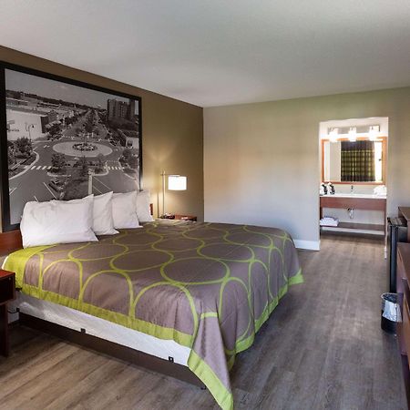Motel Super 8 By Wyndham Goldsboro Extérieur photo