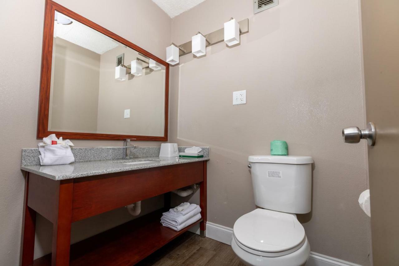 Motel Super 8 By Wyndham Goldsboro Extérieur photo